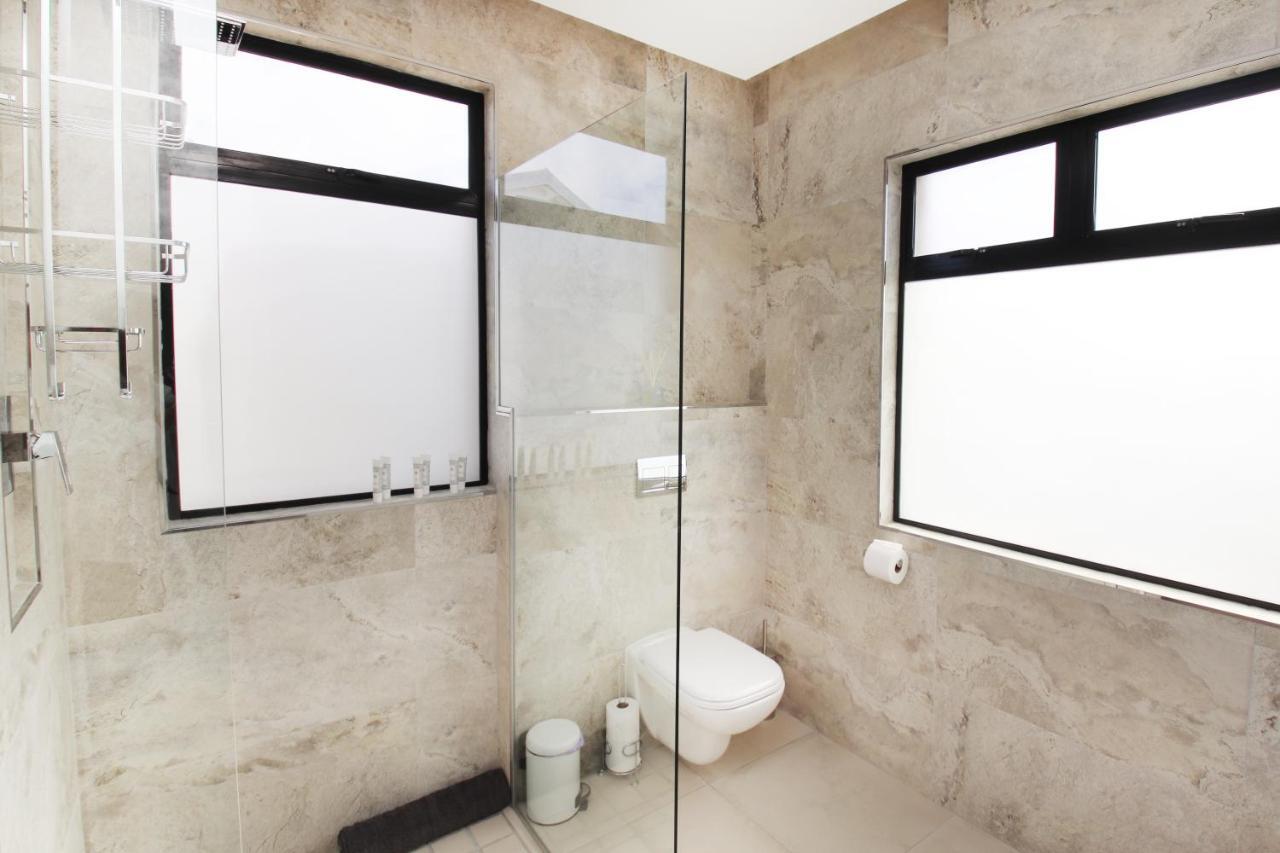 Bed & Breakfast C' La Vie Luxury